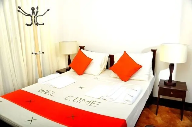 DELUXE DOUBLE ROOM ATTCHED BATHROOM
