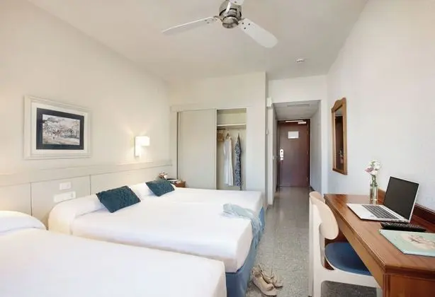 Quadruple Standard Room with air conditioning