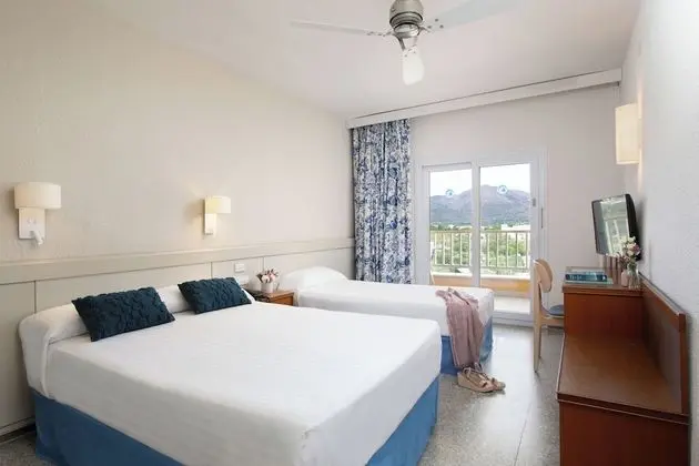 Standard Triple Room with air conditioning (2 adults + 1 Child)