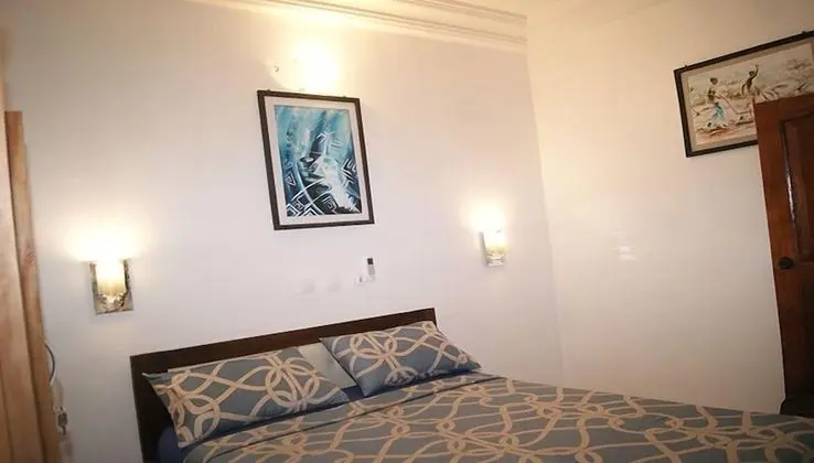 Basic Oda, Bahçe Manzaralı (Adiake)