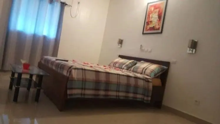 Economy Oda, Havuz Manzaralı (Bonoua)