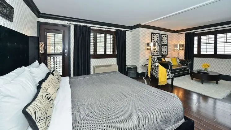 Süit, 1 En Büyük (King) Boy Yatak, Sigara İçilmez, Balkon