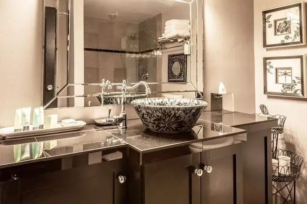 Süit, 1 En Büyük (King) Boy Yatak, Sigara İçilmez, Balkon