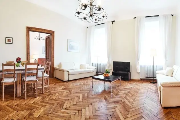 Traditional Apart Daire, 4 Yatak Odası