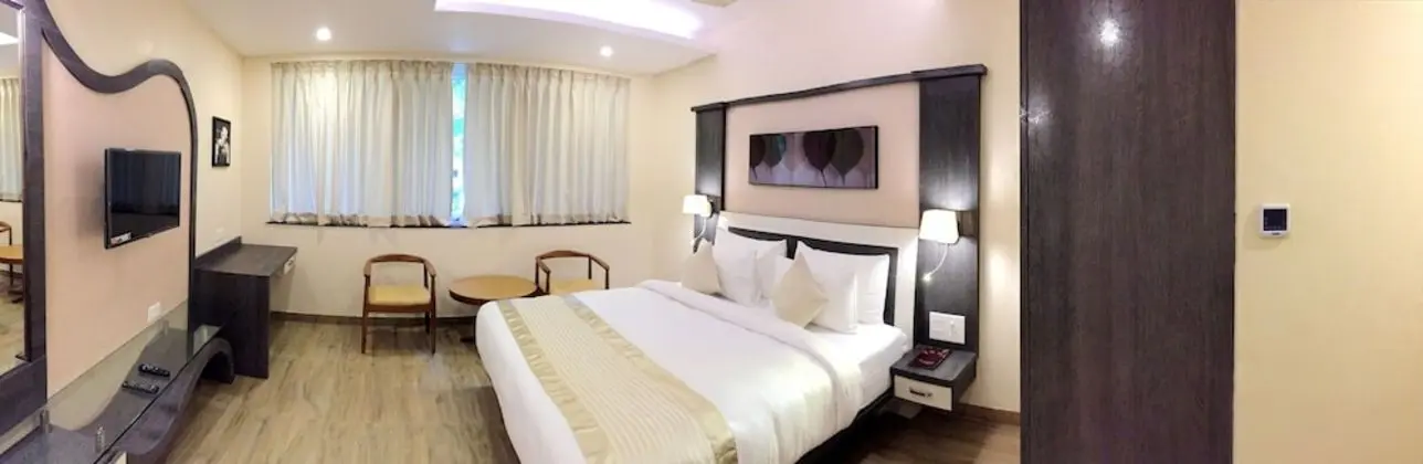 Deluxe Tek Büyük Yataklı Oda, 1 Büyük (Queen) Boy Yatak, Şehir Manzaralı