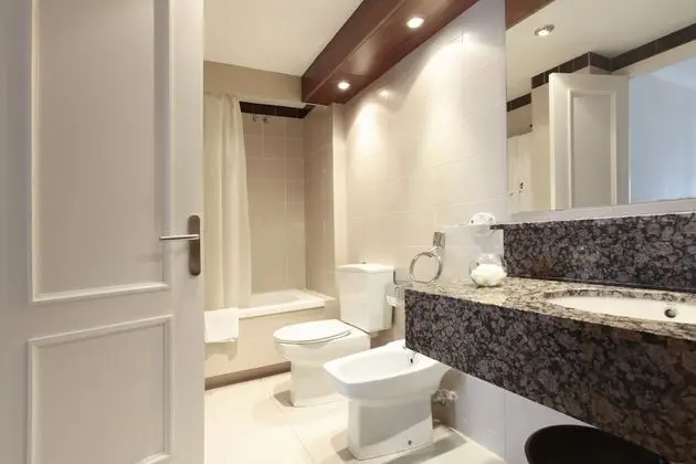 Üç Kişilik Oda (2 + 1)