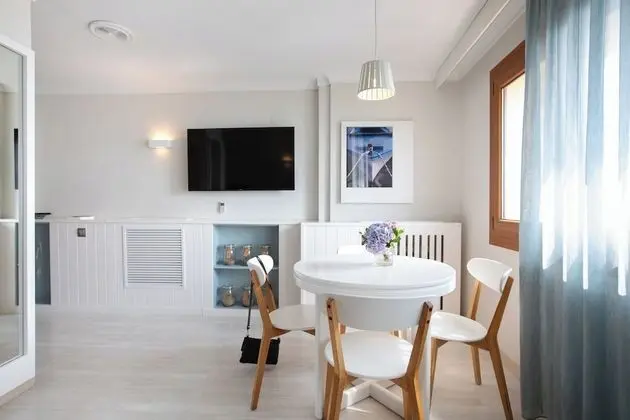 Üç Kişilik Oda, Deniz Manzaralı (2 Adults + 1 Child)