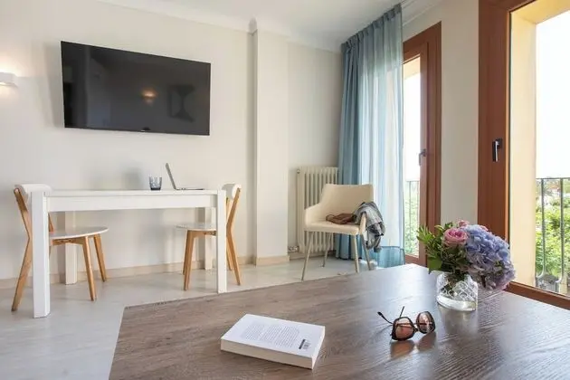 Üç Kişilik Oda, Deniz Manzaralı (2 Adults + 1 Child)