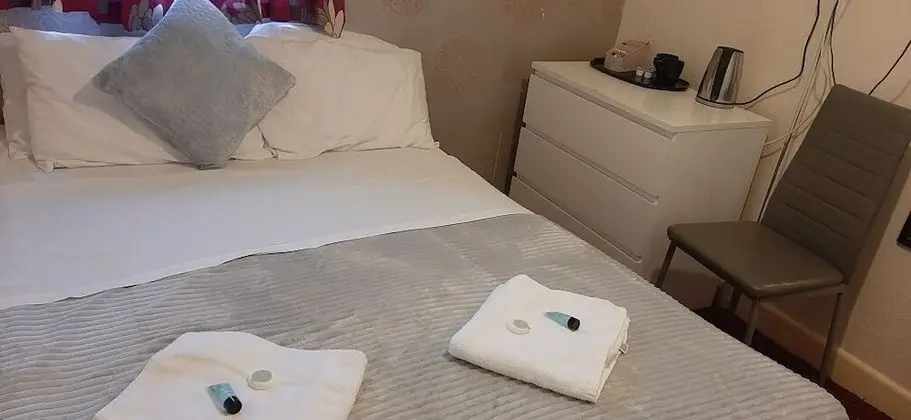Tek Büyük Yataklı Oda