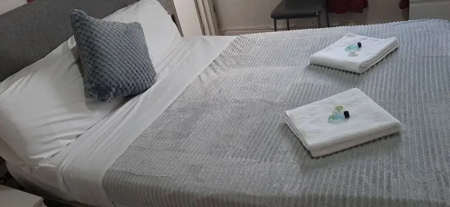 Tek Büyük Yataklı Oda