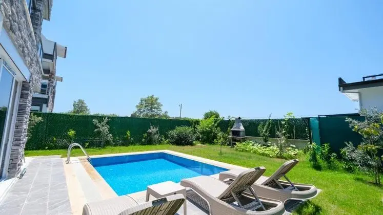 Villa, Havuz veya Bahçe Manzaralı, Havuzlu