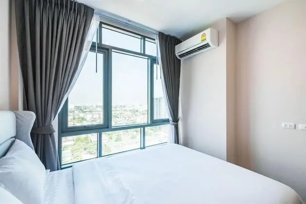 1 Bedroom Condo