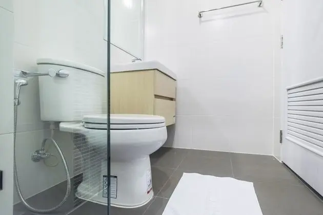 1 Bedroom Condo