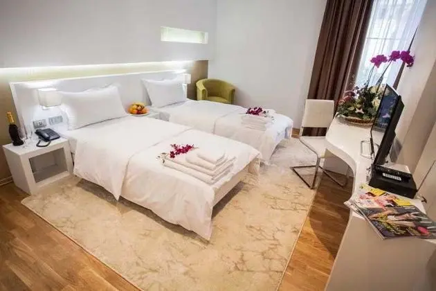 Çift ​​kişilik Standard