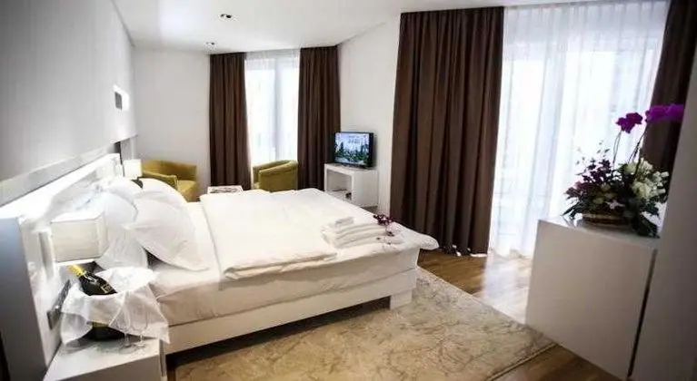 Çift ​​kişilik Superior