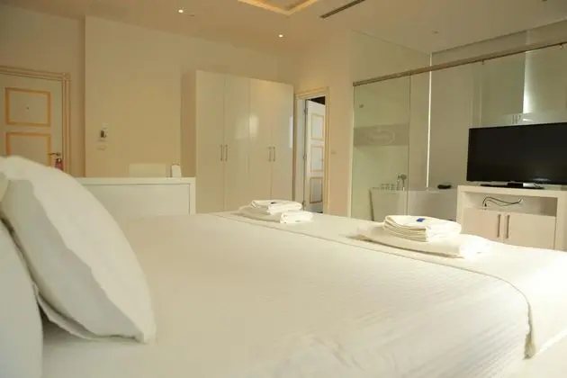 Junior Suit Standard