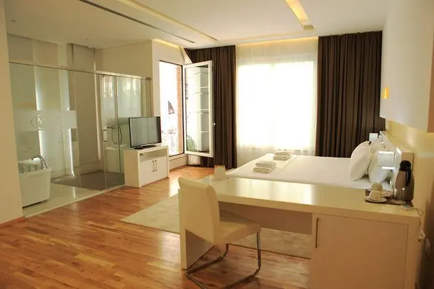 Junior Suit Standard