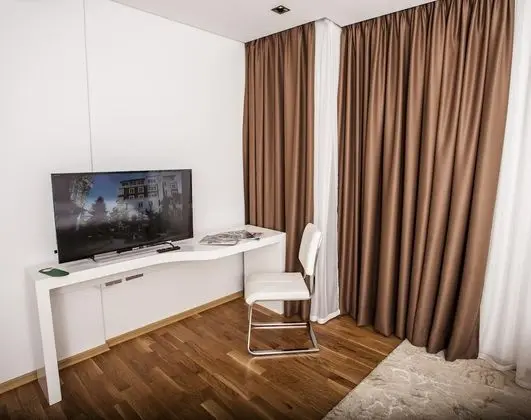 Junior Suit Standard