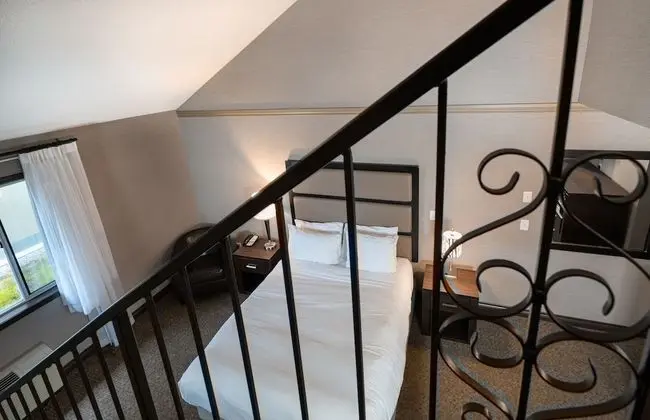 Signature Çatı Katı (Loft) (Suite)