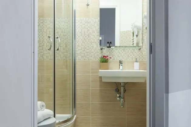 Oda (External bathroom)