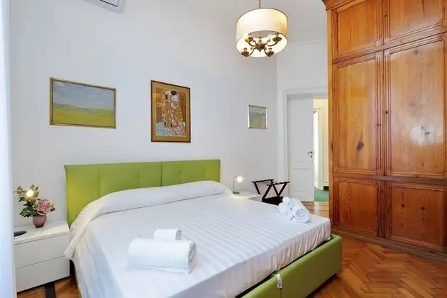 Apart Daire, 5 Yatak Odası