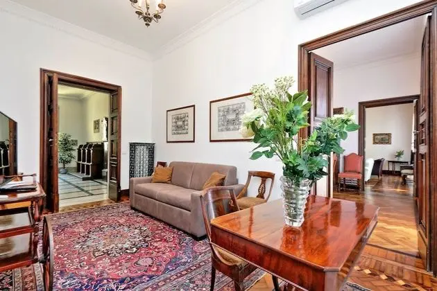 Apart Daire, 5 Yatak Odası