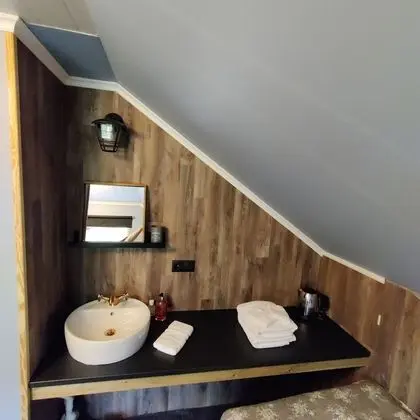 İki Ayrı Yataklı Oda, Ortak Banyo (Reynisfjall)