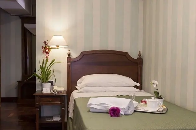 Comfort Tek Kişilik Oda