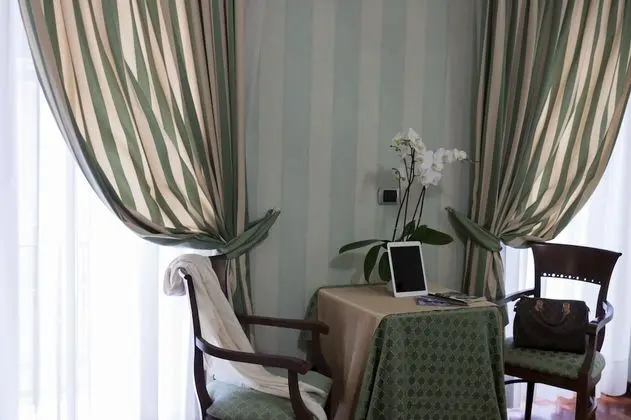 Deluxe Tek Büyük veya İki Ayrı Yataklı Oda