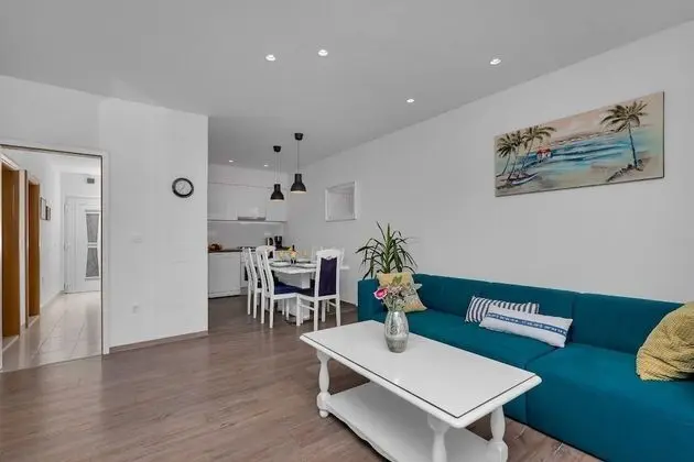 Apart Daire (Prgo - close to center & parking - A()