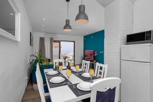 Apart Daire (Prgo - close to center & parking - A()