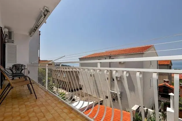 Apart Daire (Prgo - close to center & parking - A()