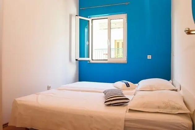 Apart Daire (Prgo - close to center & parking - A()