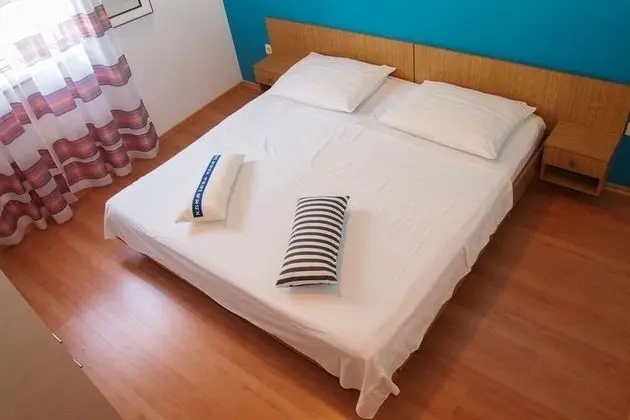 Apart Daire (Prgo - close to center & parking - A()