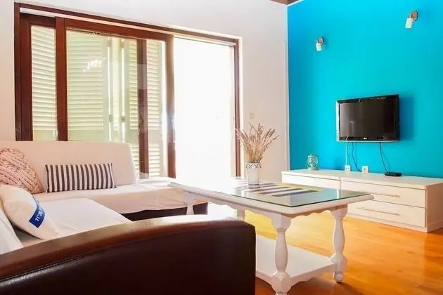 Apart Daire (Prgo - close to center & parking - A()