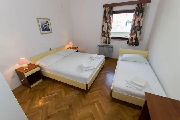 Apart Daire (Prgo - spacious with view & parking -)