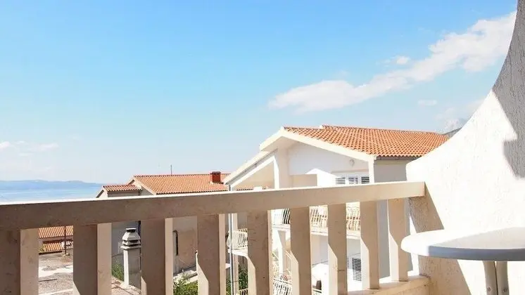 Apart Daire (Prgo - spacious with view & parking -)