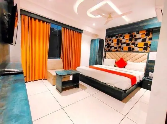 Deluxe Tek Büyük Yataklı Oda