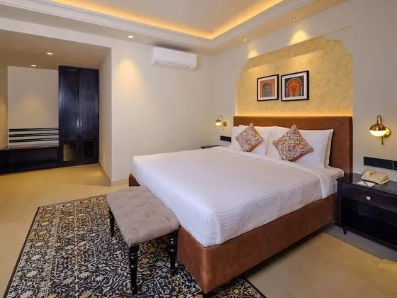 Superior King Room