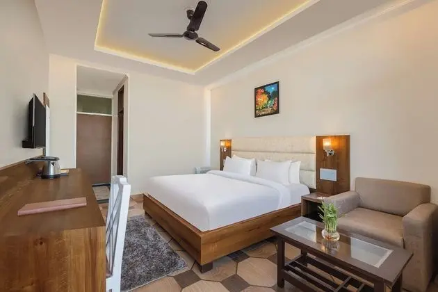 Deluxe Tek Büyük Yataklı Oda