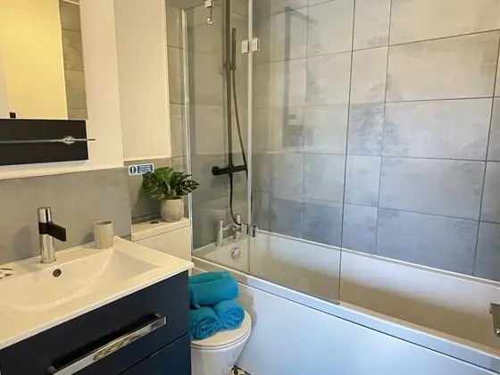 Executive Ev, Özel Banyo (Pride Park)