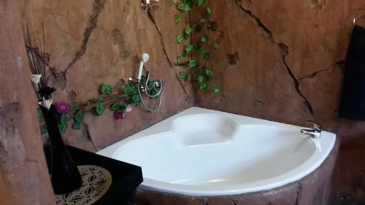 Comfort Tek Büyük Yataklı Oda, 1 Çift Kişilik Yatak, Avlu