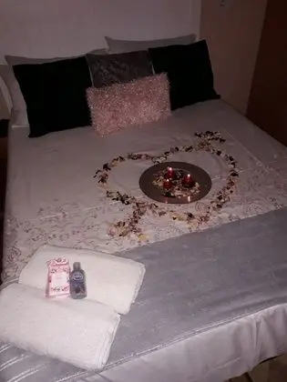 Comfort Tek Büyük Yataklı Oda, 1 Çift Kişilik Yatak, Avlu