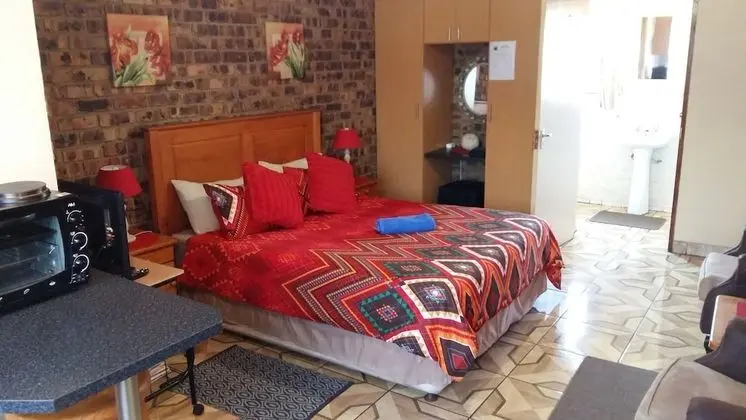 Luxury Tek Büyük Yataklı Oda, 1 Büyük (Queen) Boy Yatak, Avlu