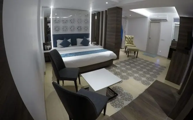 Luxury Oda, 1 En Büyük (King) Boy Yatak