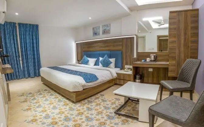 Luxury Oda, 1 En Büyük (King) Boy Yatak