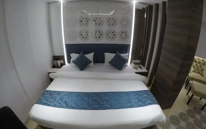 Luxury Oda, 1 En Büyük (King) Boy Yatak