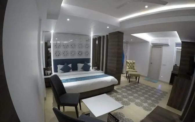 Luxury Oda, 1 En Büyük (King) Boy Yatak