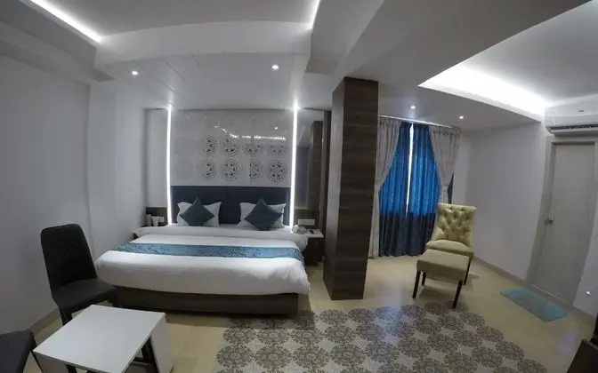 Luxury Oda, 1 En Büyük (King) Boy Yatak