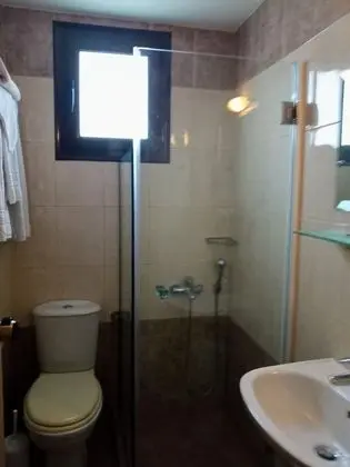 Standard Tek Büyük veya İki Ayrı Yataklı Oda